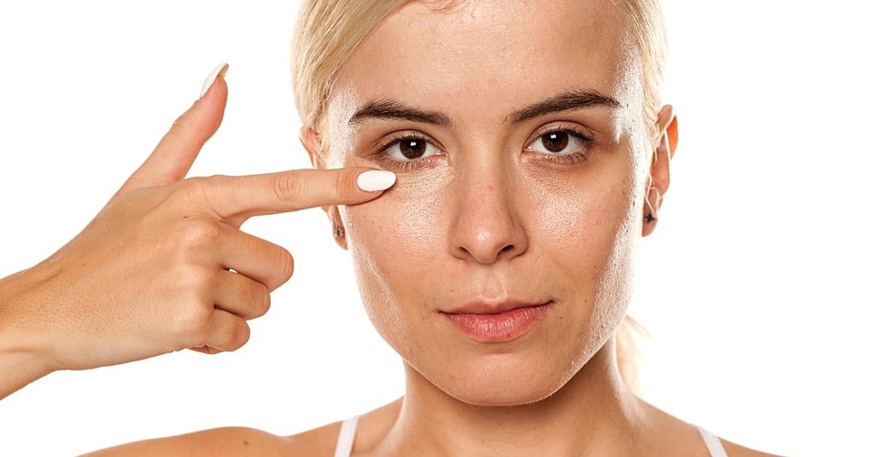 How to Prevent Fine Lines Under Eyes - Shens Clinic